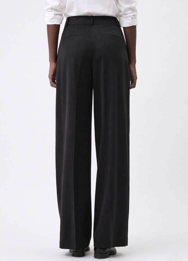 Siyah Renk Lyocell Karışımlı Pileli Palazzo Pantolon - 4