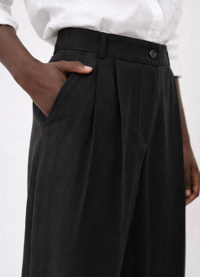 Siyah Renk Lyocell Karışımlı Pileli Palazzo Pantolon 