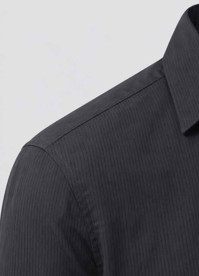 Siyah Renk Lyocell Dökümlü Gömlek - 3