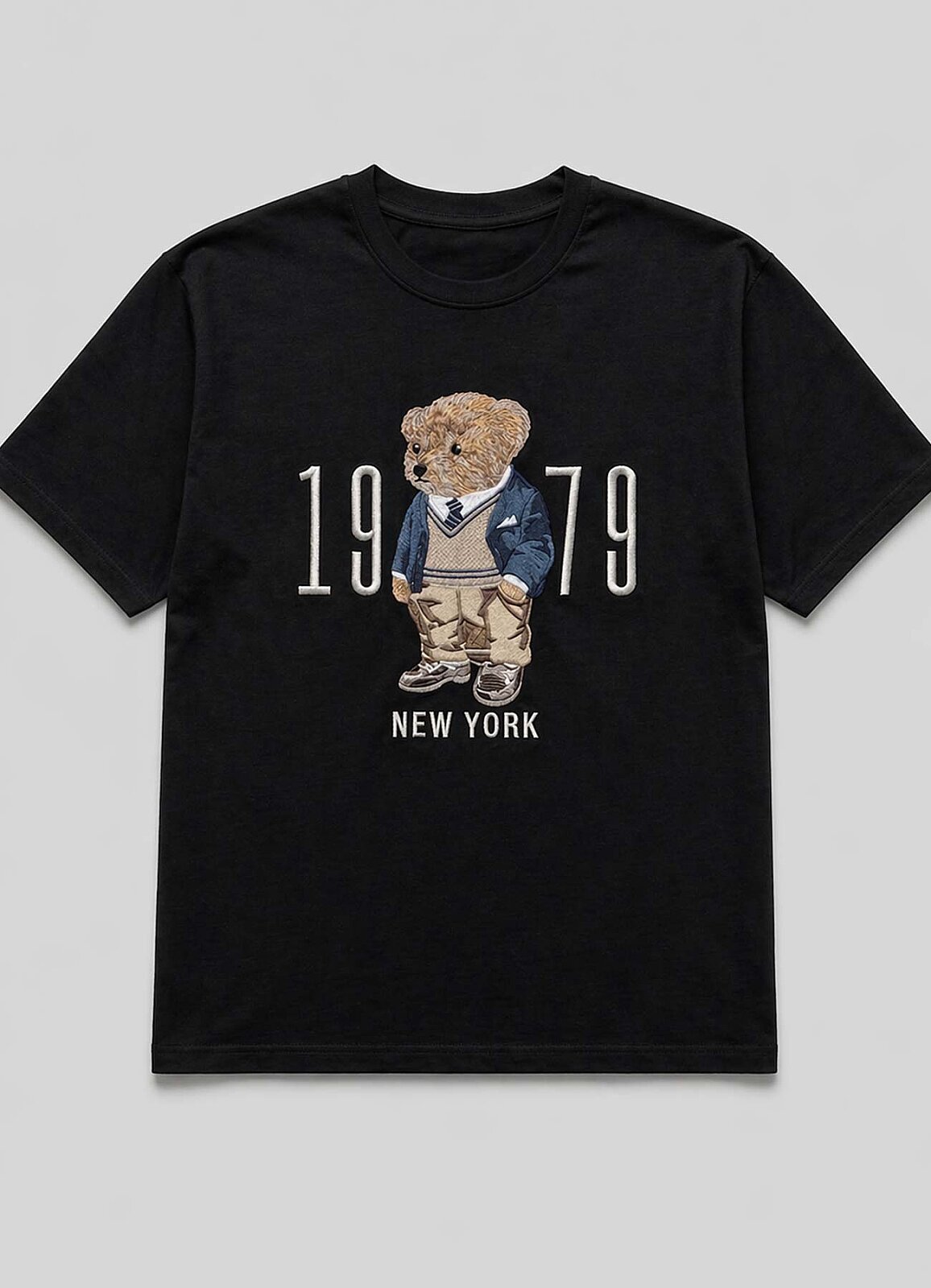 Siyah Renk Pamuklu Nakışlı Tişört