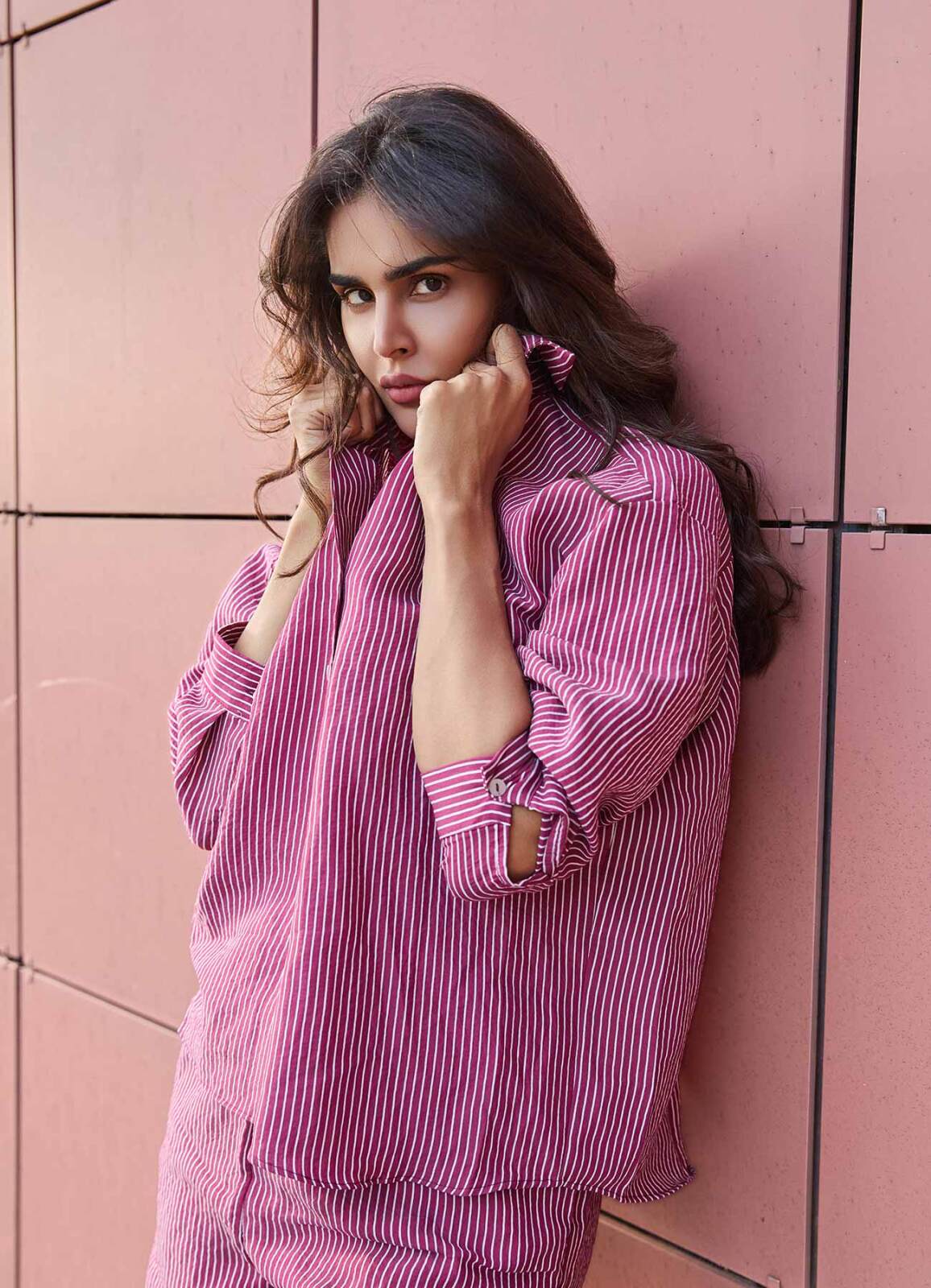 Bordo - Beyaz Renk Çizgili Oversize Modal Gömlek - 4